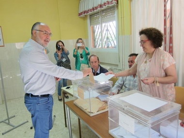 Estanislao Martín recuerda que hay otros colores para votar como el verde, blanco y negro