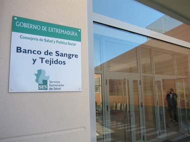 Los equipos del Banco de Sangre de Extremadura recorrerán más de 10.000 kilómetros en julio para realizar 58 colectas