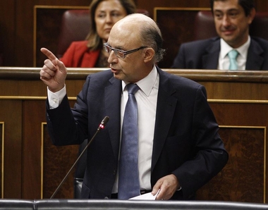 Hacienda mantiene los objetivos de déficit de las comunidades hasta 2018
