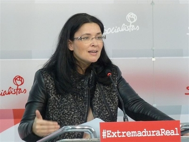 Marisol Mateos (PSOE) es elegida presidenta de la Comisión del Estatuto de los Diputados en la Asamblea de Extremadura