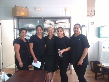 Una decena de mujeres de etnia gitana participa en un programa de formación y empleo en el Parador de Mérida