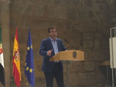 Vara propone constituir en la Asamblea de Extremadura una ponencia para la reforma del modelo de financiación