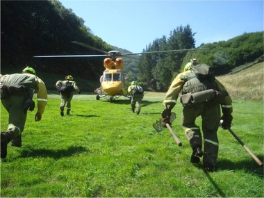 Trabajadores de la Brigadas de Refuerzo de Incendios Forestales inician una huelga indefinida