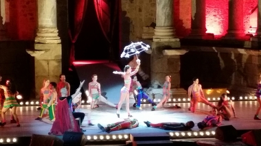 El atractivo Hércules de Miguel Murillo y Ricard Reguant se metió anoche en el bolsillo al público de Mérida