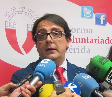La Junta de Extremadura planificará la ubicación de los dispositivos sanitarios en función de 'criterios técnicos'