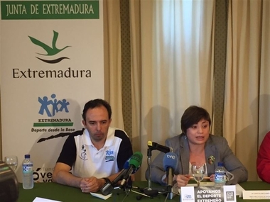 La directora general de Deportes destaca el compromiso de Mideba con la promoción del deporte entre los jóvenes