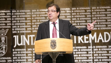 Vara asegura que la Junta va 'a mover los impuestos para que no haya personas esperando a ser atendidas'