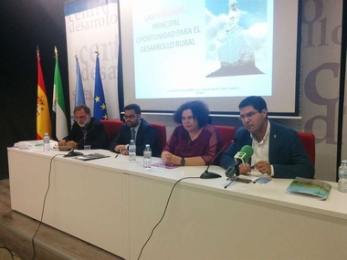La Junta destinará de tres millones para los Grupos de Acción Local