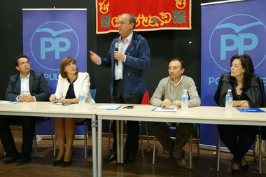 Monago advierte de que el PSOE se dedica a 'mentir' y 'desmontar' la región 