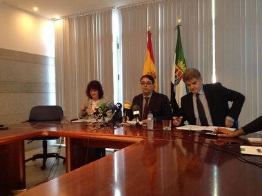 La Junta pretende vacunar a unos 200.000 extremeños contra la gripe