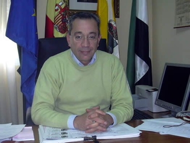 Antonio González Torres sustituye a Bibiano Serrano en la lista del PP al Senado por Badajoz