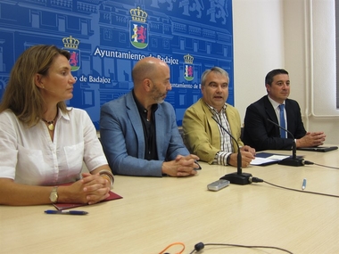 Badajoz será escenario de un proyecto piloto de la Fundación Telefónica para formar a jóvenes en desarrollo web