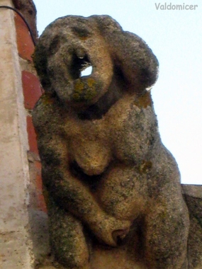Elogio de la masturbación: la gárgola de Cáceres