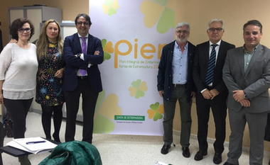 Extremadura pone en marcha su Plan Integral de Enfermedades Raras de la mano de FEDER