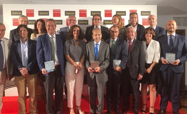 ACTUALIDAD ECONÓMICA galardona el éxito empresarial en Extremadura