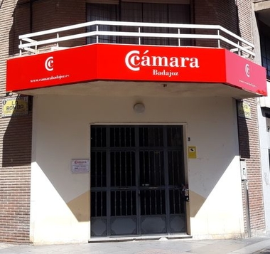 La Cámara de Comercio de Badajoz crea una Bolsa de Empleo que recoge currículums para ponerlos en contacto con las empresas