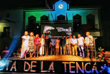 Begoña García asiste a la inauguración de la XXXI Fiesta de la Tenca