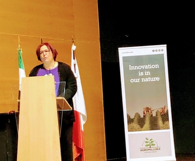 La consejera Begoña García destaca las perspectivas de futuro del cultivo del almendro