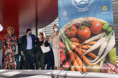 Fernández Vara resalta la labor del Banco de Alimentos de Badajoz