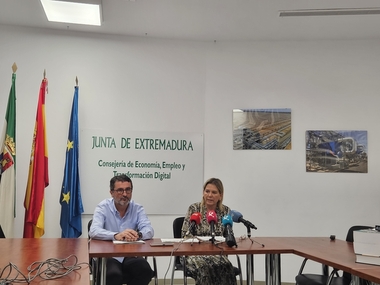 La Junta destaca el descenso de parados que se sitúa en el 16,5 por ciento y el incremento de la tasa de actividad que alcanza el 56,7 por ciento
