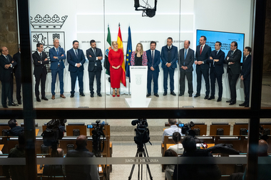 Pymes y autónomos se beneficiarán de la firma del nuevo convenio entre Extraval y diez entidades, impulsado por la Junta